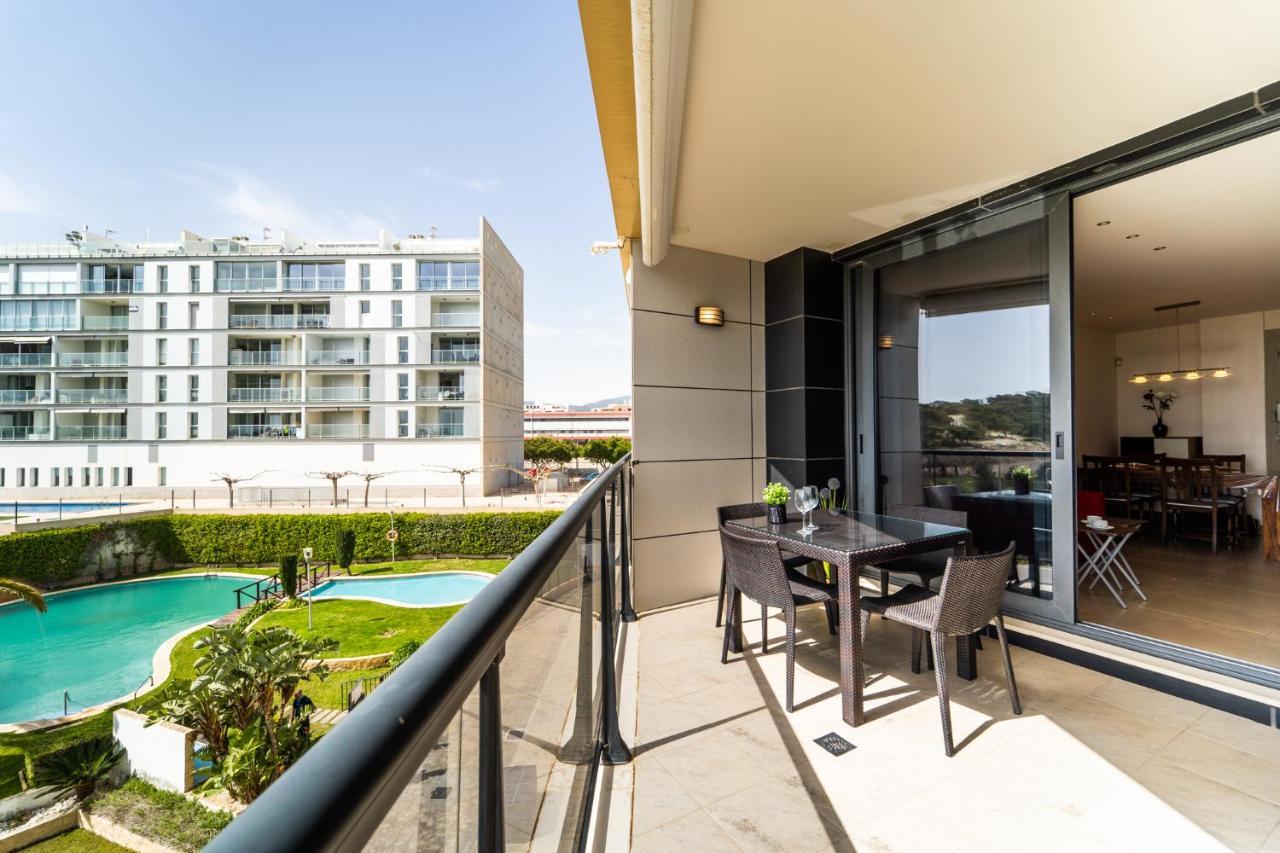 Primera línea de mar con piscina, gimnasio y parking 2 hab y 2 baños Villajoyosa  Exterior foto