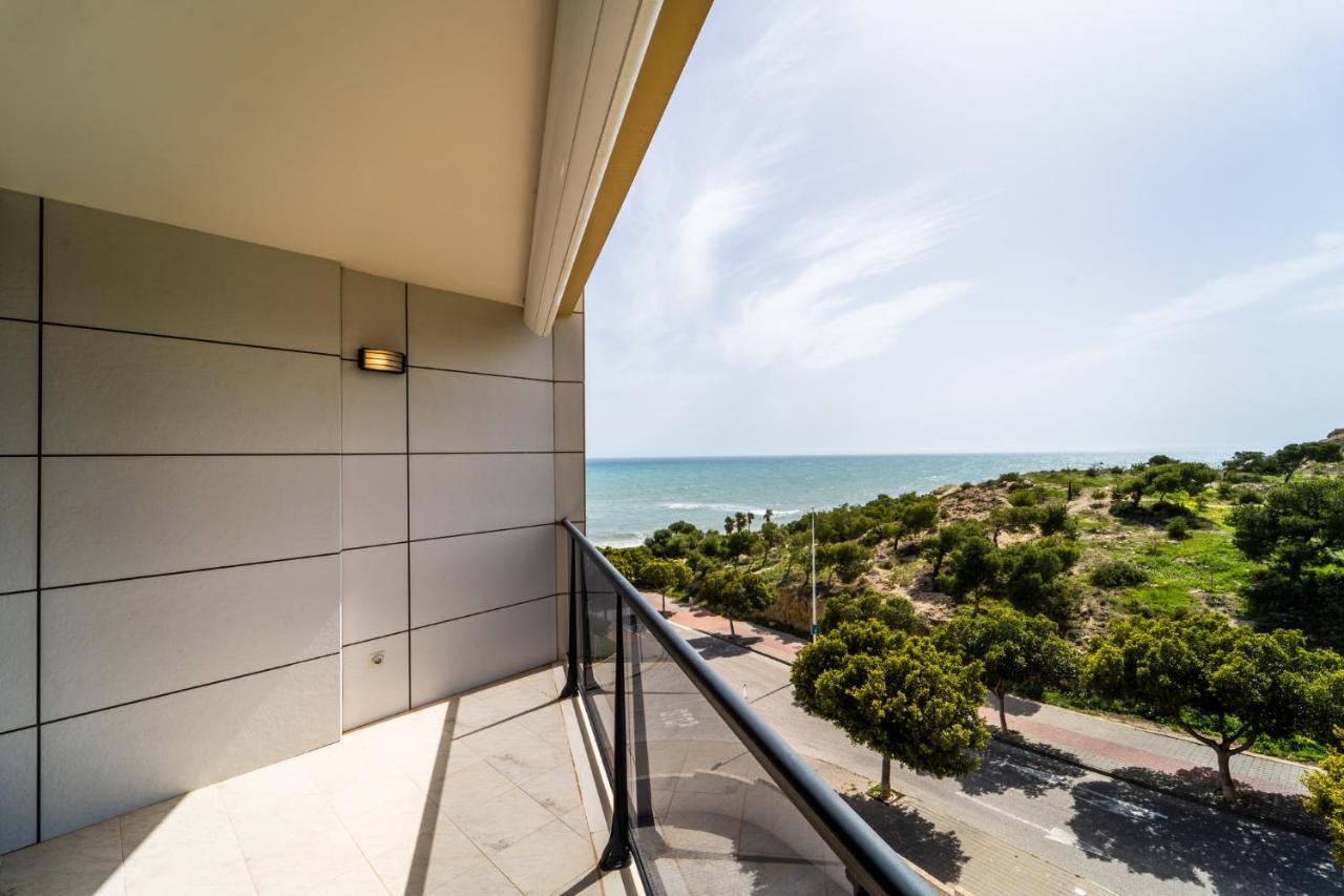 Primera línea de mar con piscina, gimnasio y parking 2 hab y 2 baños Villajoyosa  Exterior foto