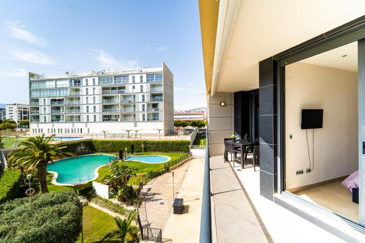 Primera línea de mar con piscina, gimnasio y parking 2 hab y 2 baños Villajoyosa  Exterior foto