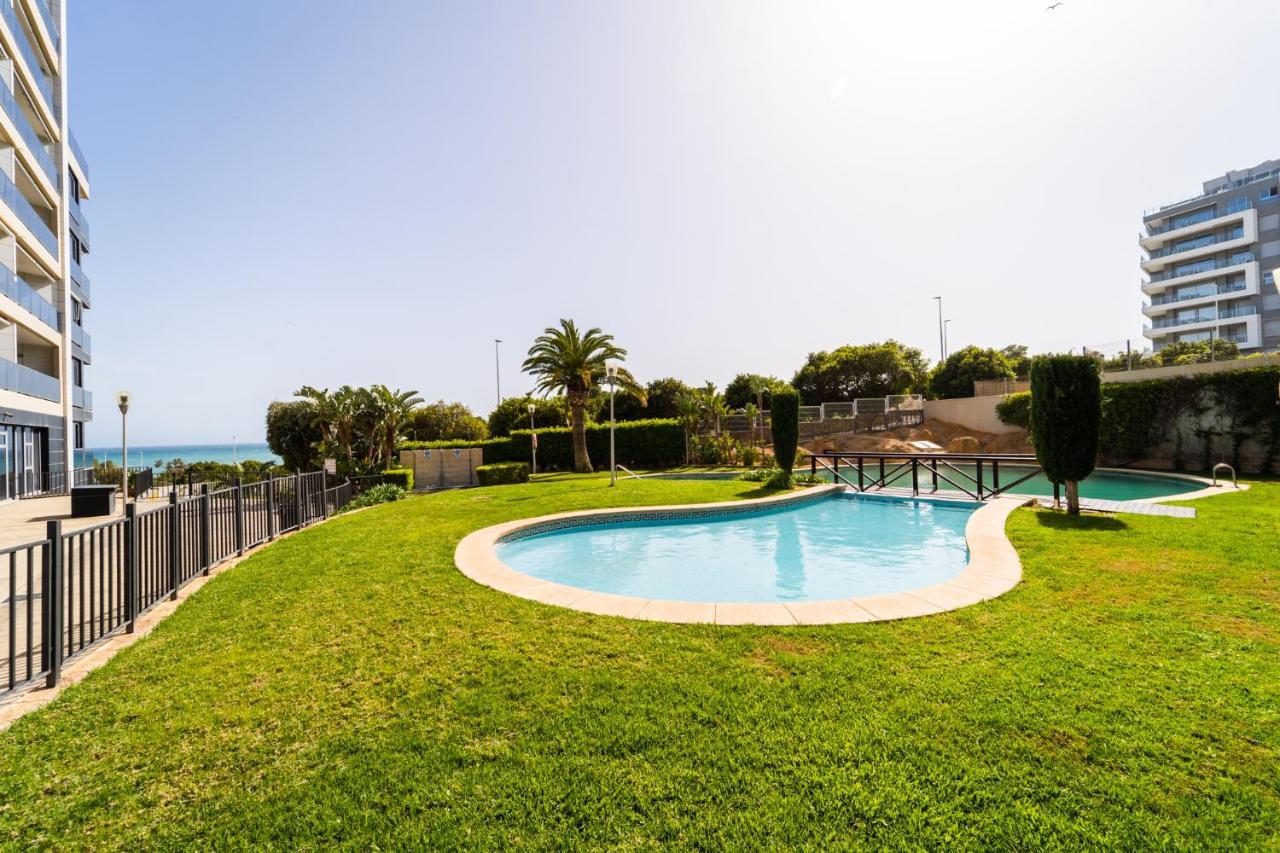 Primera línea de mar con piscina, gimnasio y parking 2 hab y 2 baños Villajoyosa  Exterior foto